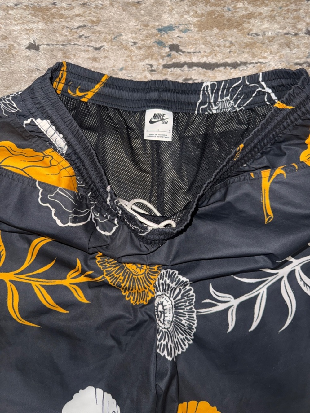 Men's Black Floral Swim/Athletic Shorts - Nike - Picture 6 of 9